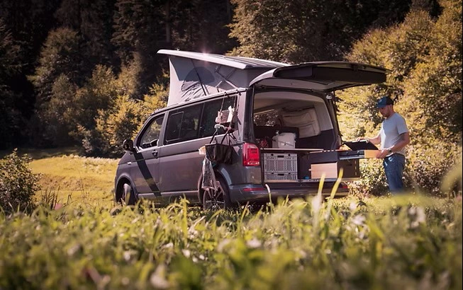 Vaya Products Küche und Heckauszug live im Grünen